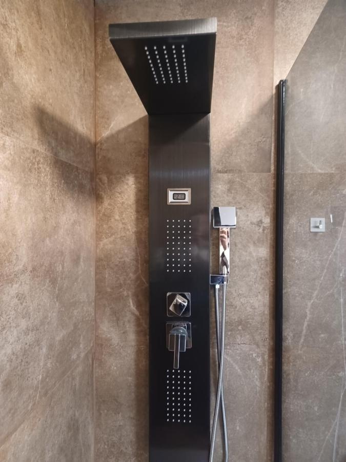 Apartamento Acogedor Junto A Calle Betis, Triana-Los Remedios Sevilla Buitenkant foto