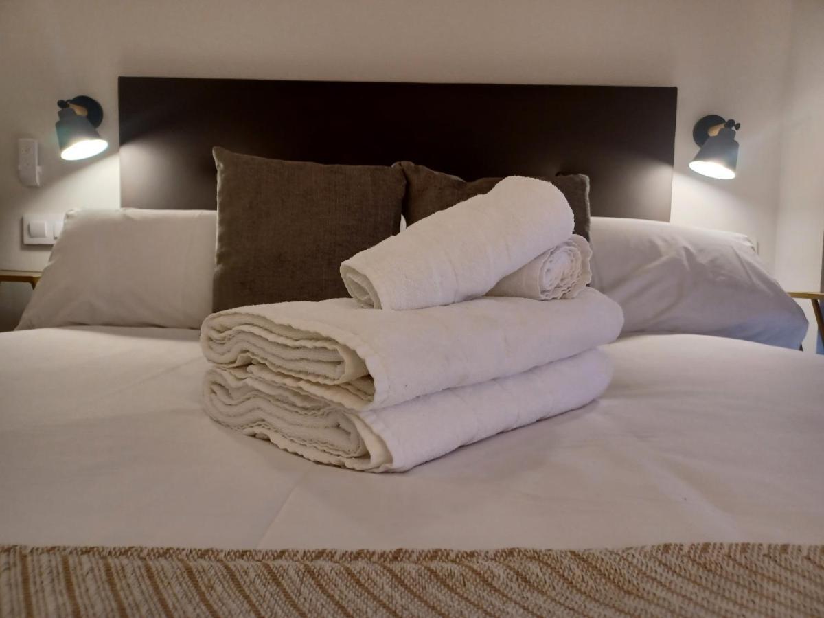 Apartamento Acogedor Junto A Calle Betis, Triana-Los Remedios Sevilla Buitenkant foto