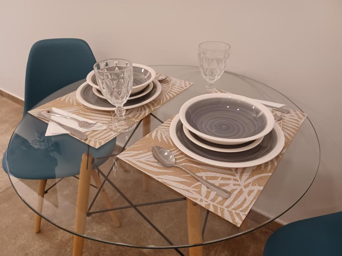Apartamento Acogedor Junto A Calle Betis, Triana-Los Remedios Sevilla Buitenkant foto