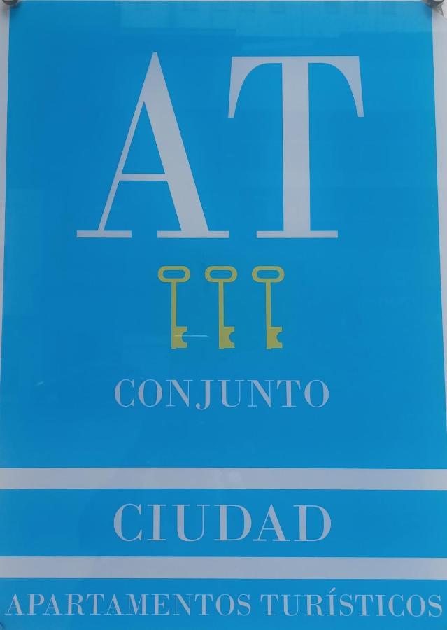 Apartamento Acogedor Junto A Calle Betis, Triana-Los Remedios Sevilla Buitenkant foto