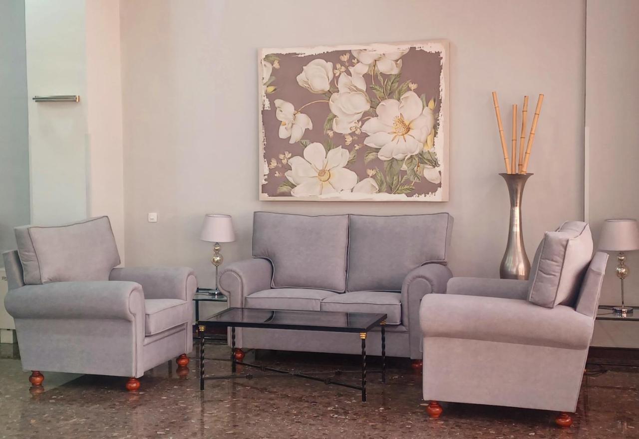 Apartamento Acogedor Junto A Calle Betis, Triana-Los Remedios Sevilla Buitenkant foto
